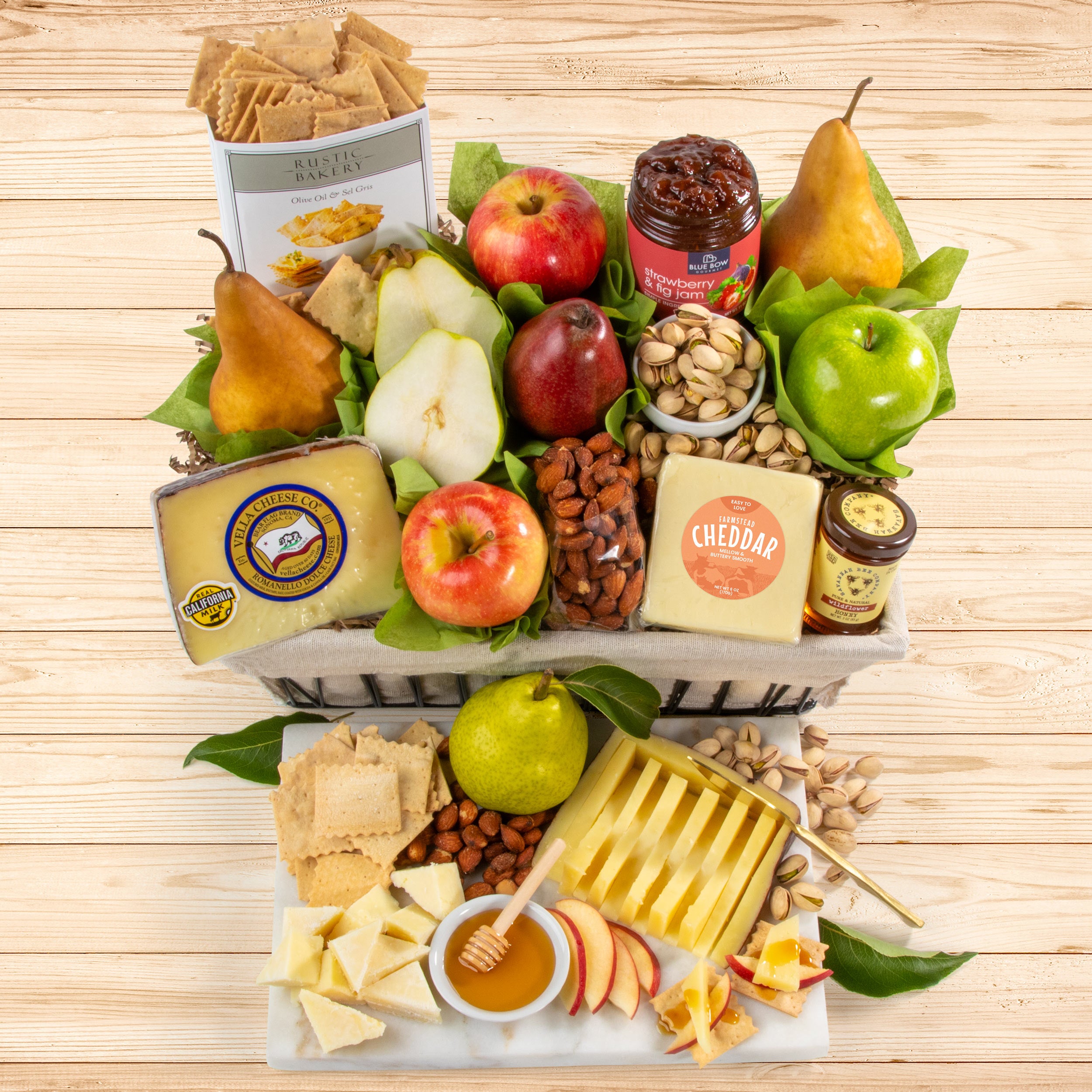 Fruitfully California Farmstead Favorites Gift Basket – Fruitfully