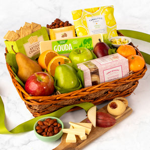 The Deluxe Farmstead Fruit Basket