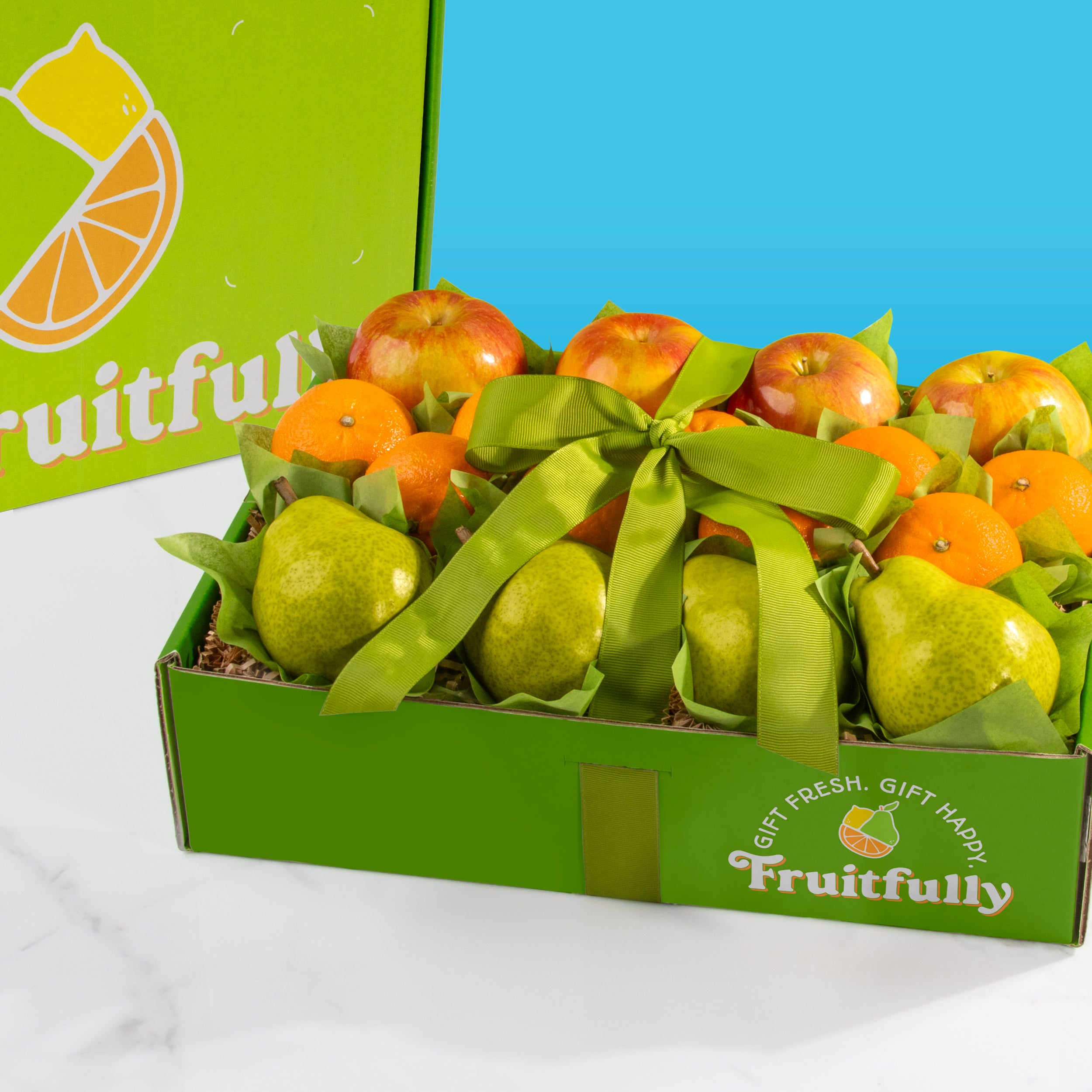 Fruitfully Ultimate Pears, Apples & Mandarins Gift Box – Fruitfully